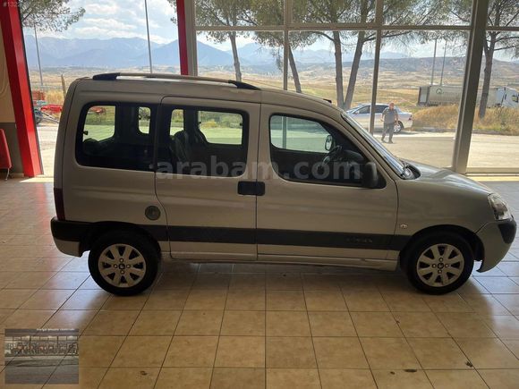 CİTROEN BERLİNGO 1.9 D COMBİ X KLİMALI