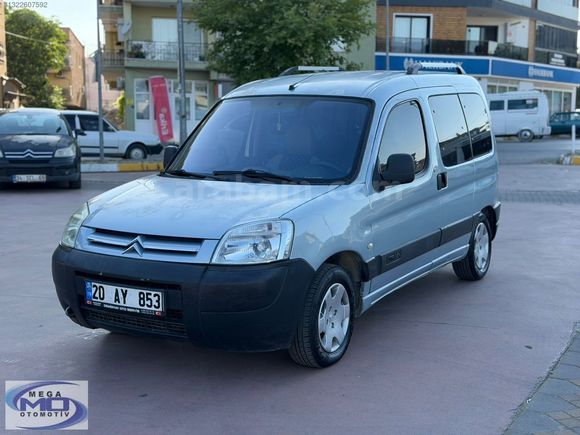 TEMİZ 2004 BERLİNGO KLİMALI ORJİNAL KELEBEK CAMLAR