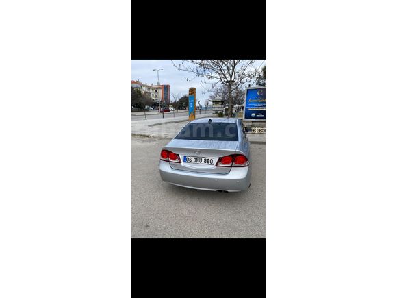 Sahibinden Honda Civic 1.6i VTEC Premium 2010 Model