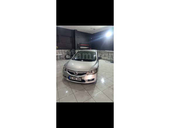 Sahibinden Honda Civic 1.6i VTEC Premium 2010 Model