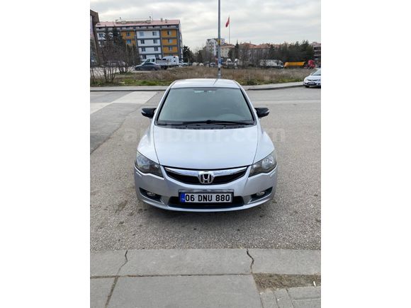 Sahibinden Honda Civic 1.6i VTEC Premium 2010 Model