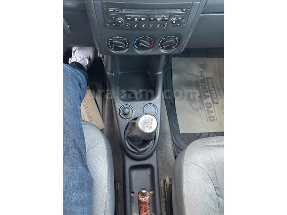 İnecik Otomotiv den Citroen Berlingo çift sürgü klima