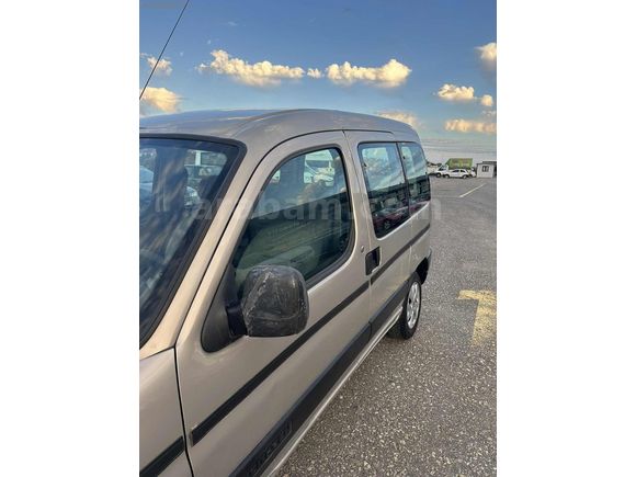 İnecik Otomotiv den Citroen Berlingo çift sürgü klima