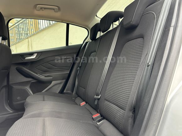 Ford Focus 1.0 EcoBoost Titanium Stil 2023 Model