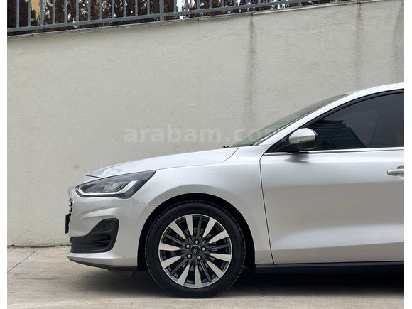 Ford Focus 1.0 EcoBoost Titanium Stil 2023 Model