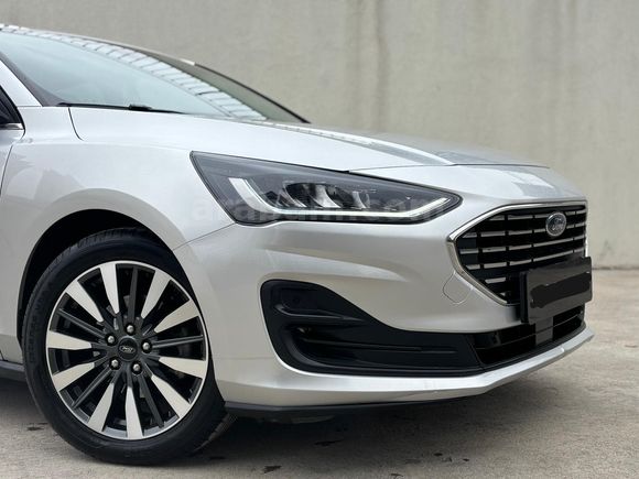 Ford Focus 1.0 EcoBoost Titanium Stil 2023 Model