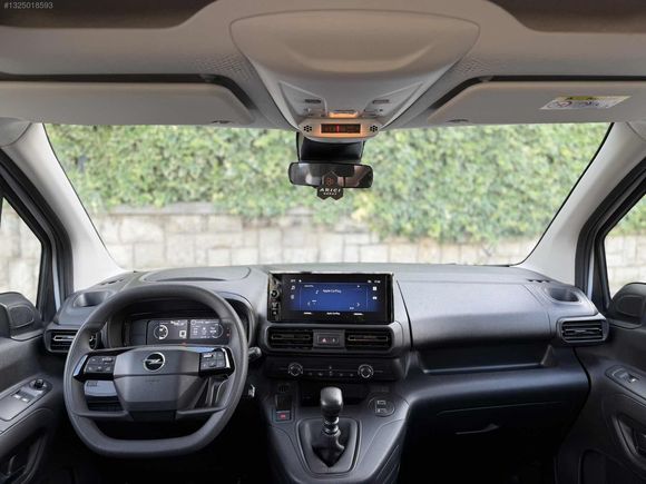 BRK MOTORS OPEL COMBO 1.5 D ESSENTİAL HATASIZ 9.000 KM