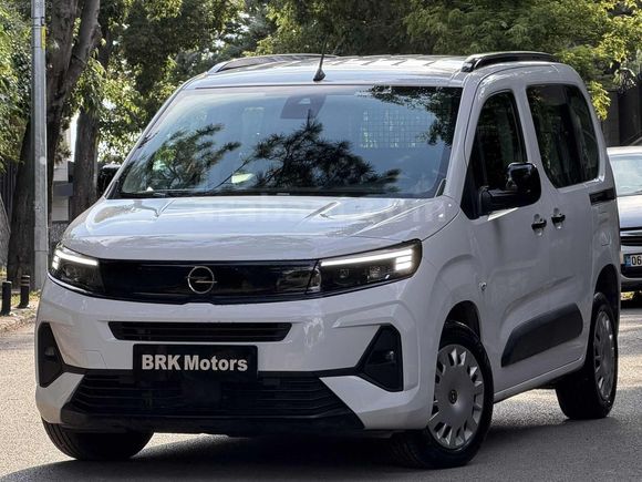 BRK MOTORS OPEL COMBO 1.5 D ESSENTİAL HATASIZ 9.000 KM