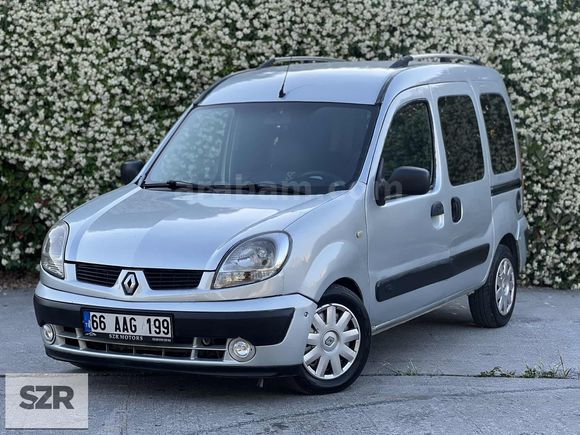 SZR MOTORS DAN 2004 MODEL RENAULT KANGOO ÇİFT SÜRGÜLÜ KLİMALI