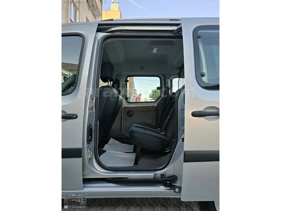ÖZEMEK AUTO-BOYA HATA YOK-DAHA 54 BİNDE-ELEKTİRİKLİ AYNA-SENSÖR