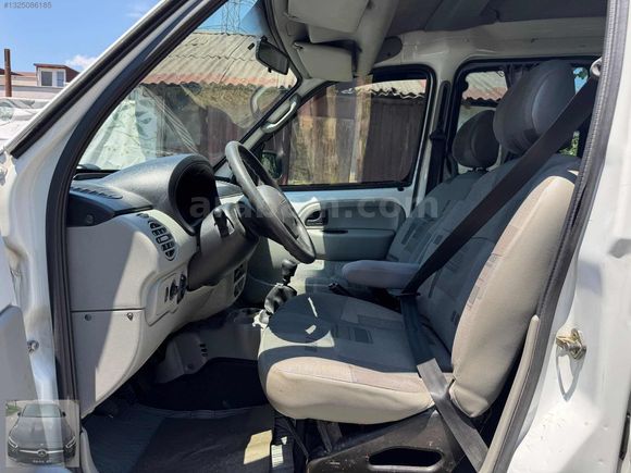 "PARK61 2007 RENAULT KANGO ÇİFT SÜRGÜ KLİMALI 280.000KM