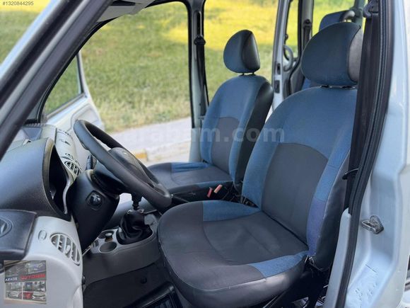 RENAULT KANGO 1.5 dci MULTİX // ÇİFT SÜRGÜ // EŞSİZ TEMİZLİKTE
