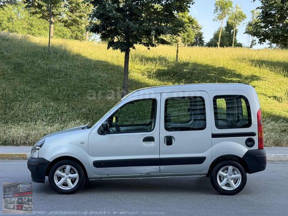 RENAULT KANGO 1.5 dci MULTİX // ÇİFT SÜRGÜ // EŞSİZ TEMİZLİKTE