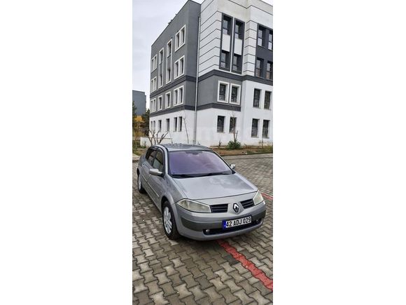 AĞIR BAKIMLARI YAPILMIŞ TEMİZ MEGANE