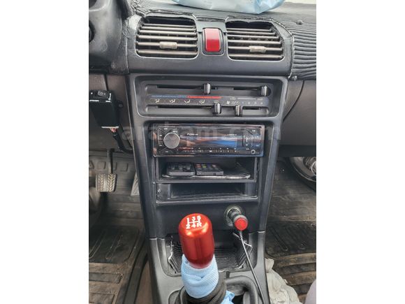 Sahibinden Mazda 323 1.6 1994 Model
