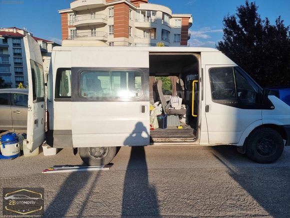 2 B Den Ford Transit ( Araç Ankarada )