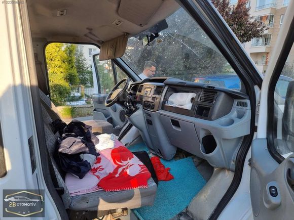 2 B Den Ford Transit ( Araç Ankarada )