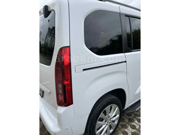 Sahibinden Opel Combo 1.5 CDTI Ultimate 2023 Model 