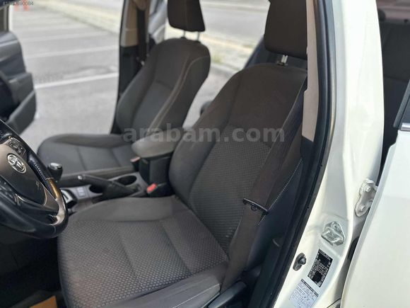 2018 ÇKŞLI COROLLA 1.4 D-4 TOUCH YENİ GÖRÜNÜM HATASIZ 246KM