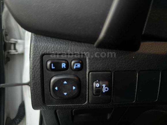2018 ÇKŞLI COROLLA 1.4 D-4 TOUCH YENİ GÖRÜNÜM HATASIZ 246KM