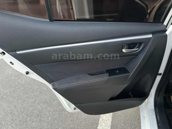 2018 ÇKŞLI COROLLA 1.4 D-4 TOUCH YENİ GÖRÜNÜM HATASIZ 246KM