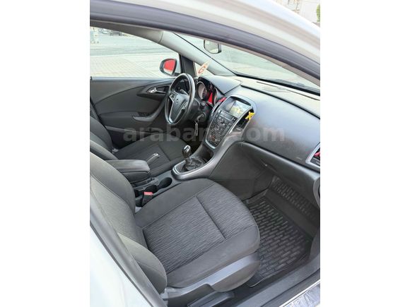  Opel Astra 1.6 CDTI Business 