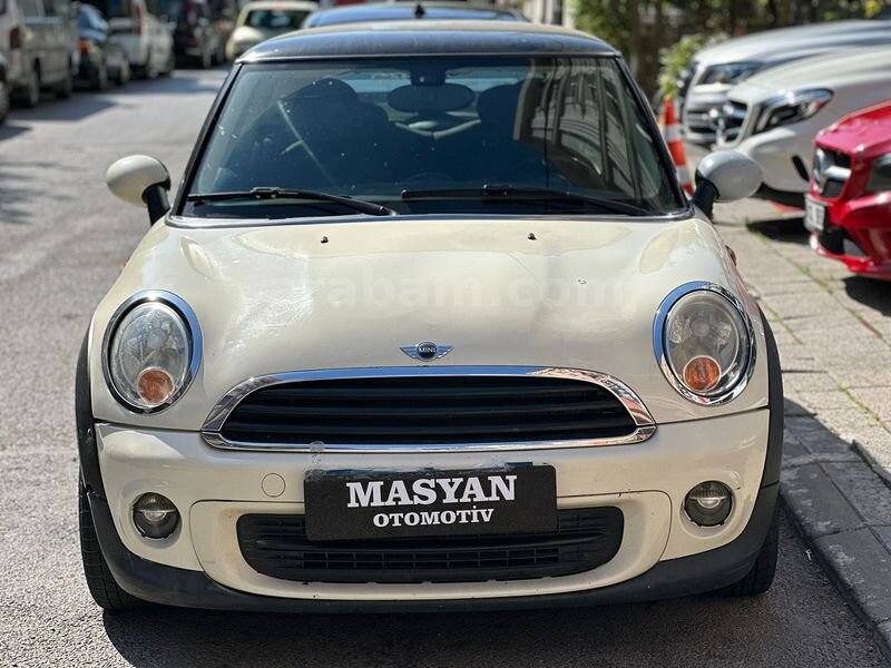 Galeriden Mini One 1.6 2012 Model İstanbul 250.000 km Beyaz