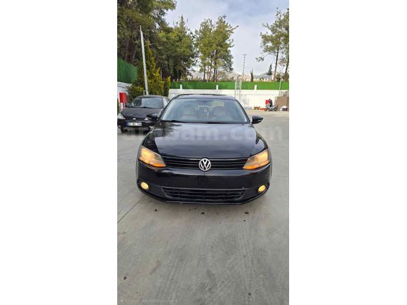 Sahibinden Volkswagen Jetta 1.6 TDi Trendline 2012 Model  299.900 km Siyah