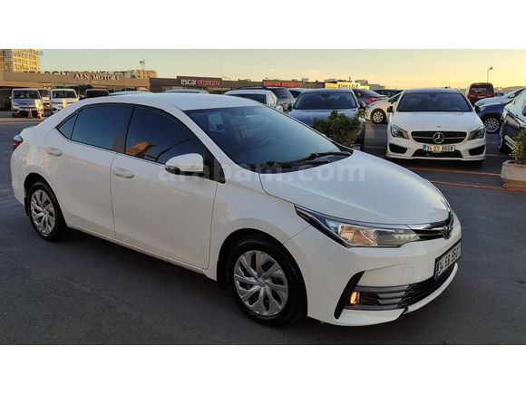2017 TOYOTA COROLLA 1.4 TOUCH DEĞİŞENSİZ BAKIMLI