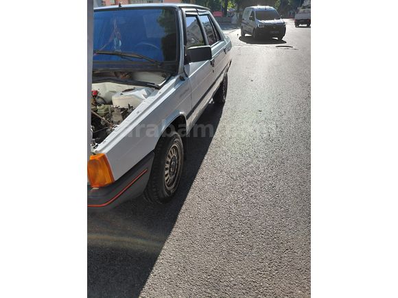 Sahibinden Renault R 9 1.4 Broadway 1990 Model
