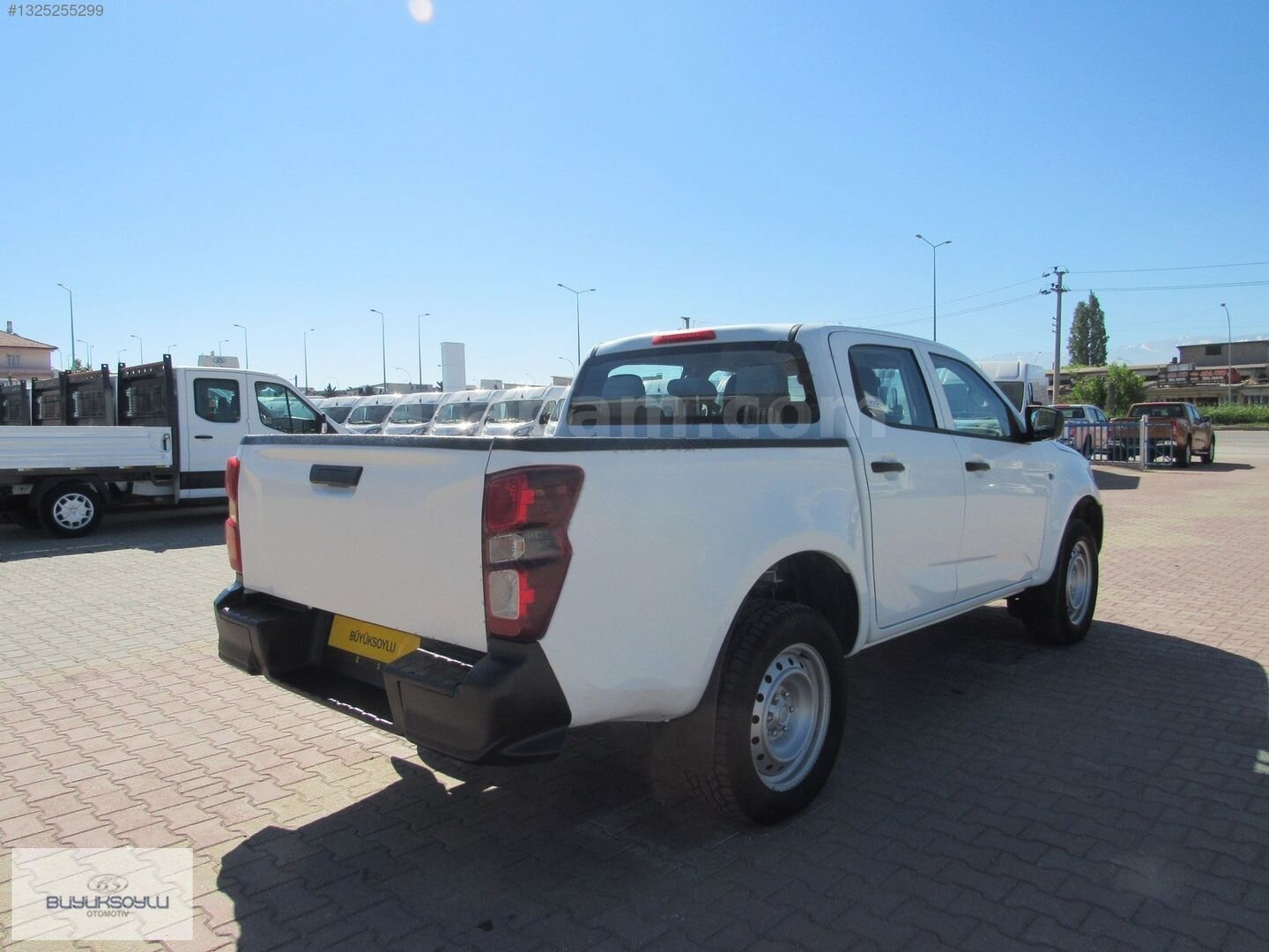 BÜYÜKSOYLU 'DAN 2021 MODEL ISIZU D MAX 1.9D V-GO 4X2 ÇİFTKABİN 7