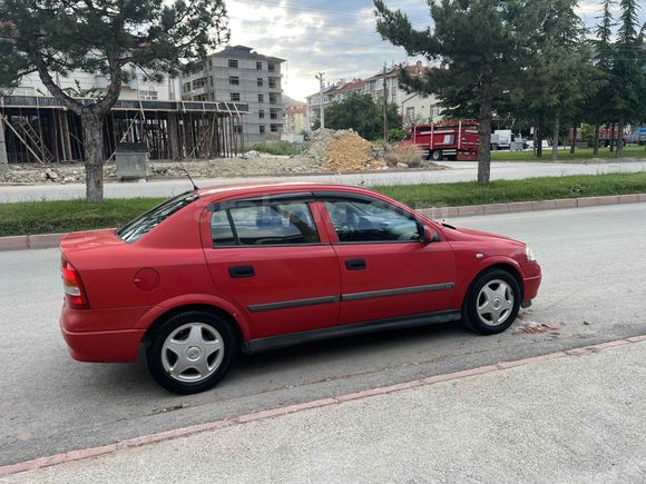 ZEVK OTO GALERİDEN OPEL ASTRA HATASIZ