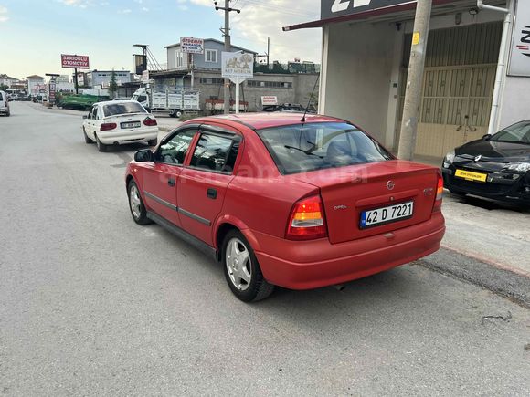 ZEVK OTO GALERİDEN OPEL ASTRA HATASIZ