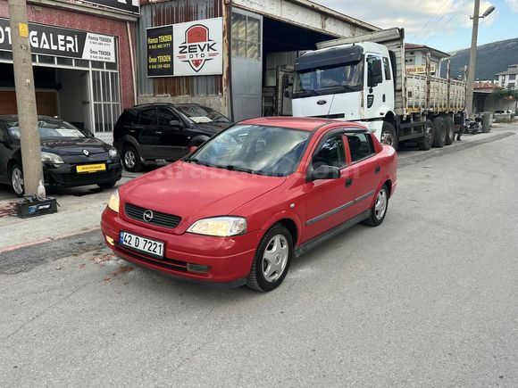 ZEVK OTO GALERİDEN OPEL ASTRA HATASIZ