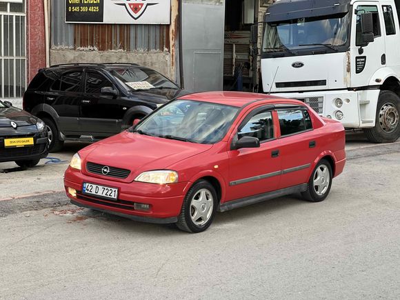ZEVK OTO GALERİDEN OPEL ASTRA HATASIZ