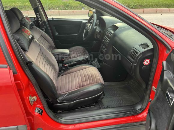 ZEVK OTO GALERİDEN OPEL ASTRA HATASIZ