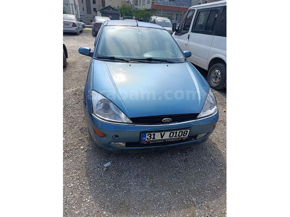 Ford Focus 1 Ghia 2001 Model