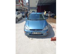 Ford Focus 1 Ghia 2001 Model