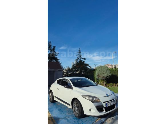 Sahibinden Renault Megane 1.6 Coupe Dynamique 2010 Model