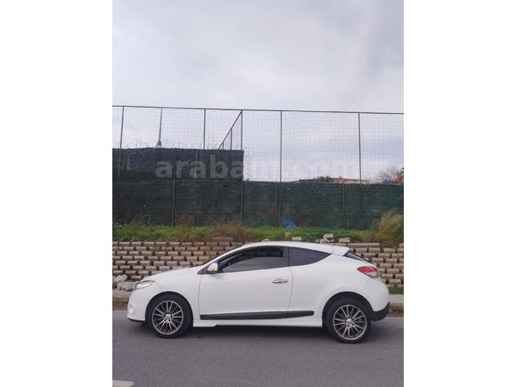 Sahibinden Renault Megane 1.6 Coupe Dynamique 2010 Model
