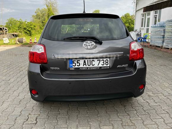 Sahibinden Toyota Auris 1.4 D-4D 2012 Model 