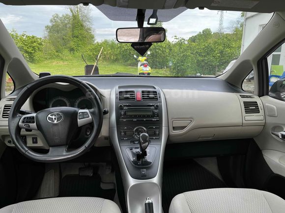 Sahibinden Toyota Auris 1.4 D-4D 2012 Model 