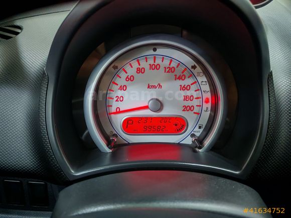 SADECE 99 BİN KM'DE/TAM OTOMATİK VİTES 2012 SUZUKİ SPLASH 1.2GLS