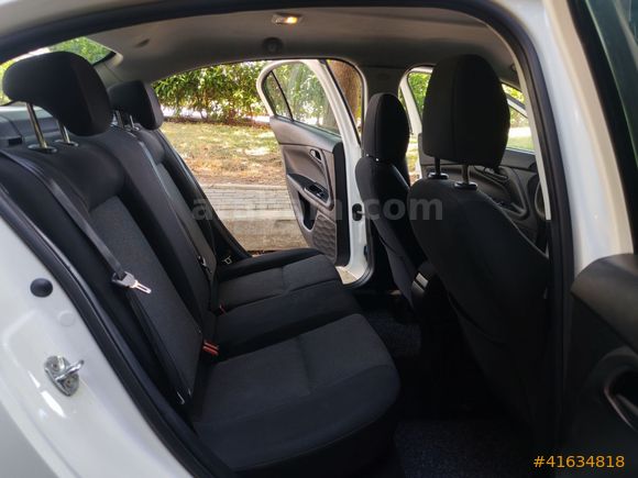 TEKİNBAŞ-2019 FİAT EGEA SEDAN 1.3 MULTİJET EASY PAKET