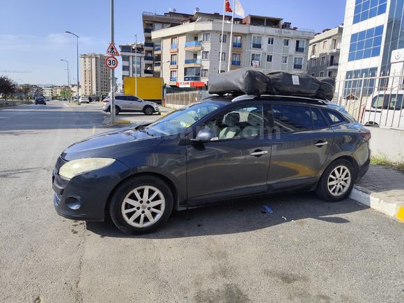 Sahibinden Renault Megane 1.5 dCi Sport Tourer Privilege 2010 Model