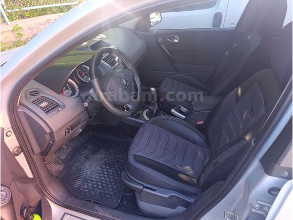 Sahibinden Renault Megane 1.6 Dynamique 2004 Model
