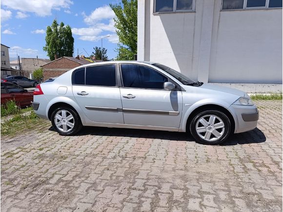 Sahibinden Renault Megane 1.6 Dynamique 2004 Model