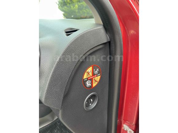 UĞUR  AUTODAN 2015 1.5 DCİ DACIA STEPWAY