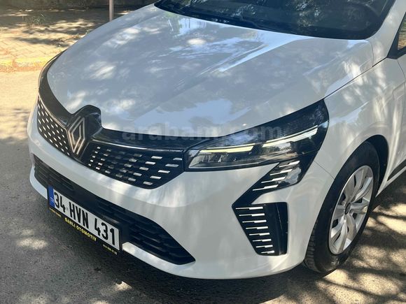 2024 ÇIKIŞLI-RENAULT CLİO EQUİLİBRE-70 BİN KM-GARANTİLİ