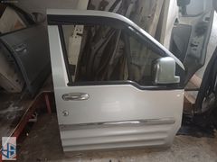 ford kornet sağ ön kapı